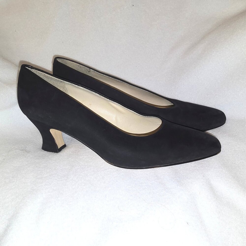 Vintage Liz Claiborne Comfort System  Black Suede Pumps / Heels Size 7.5